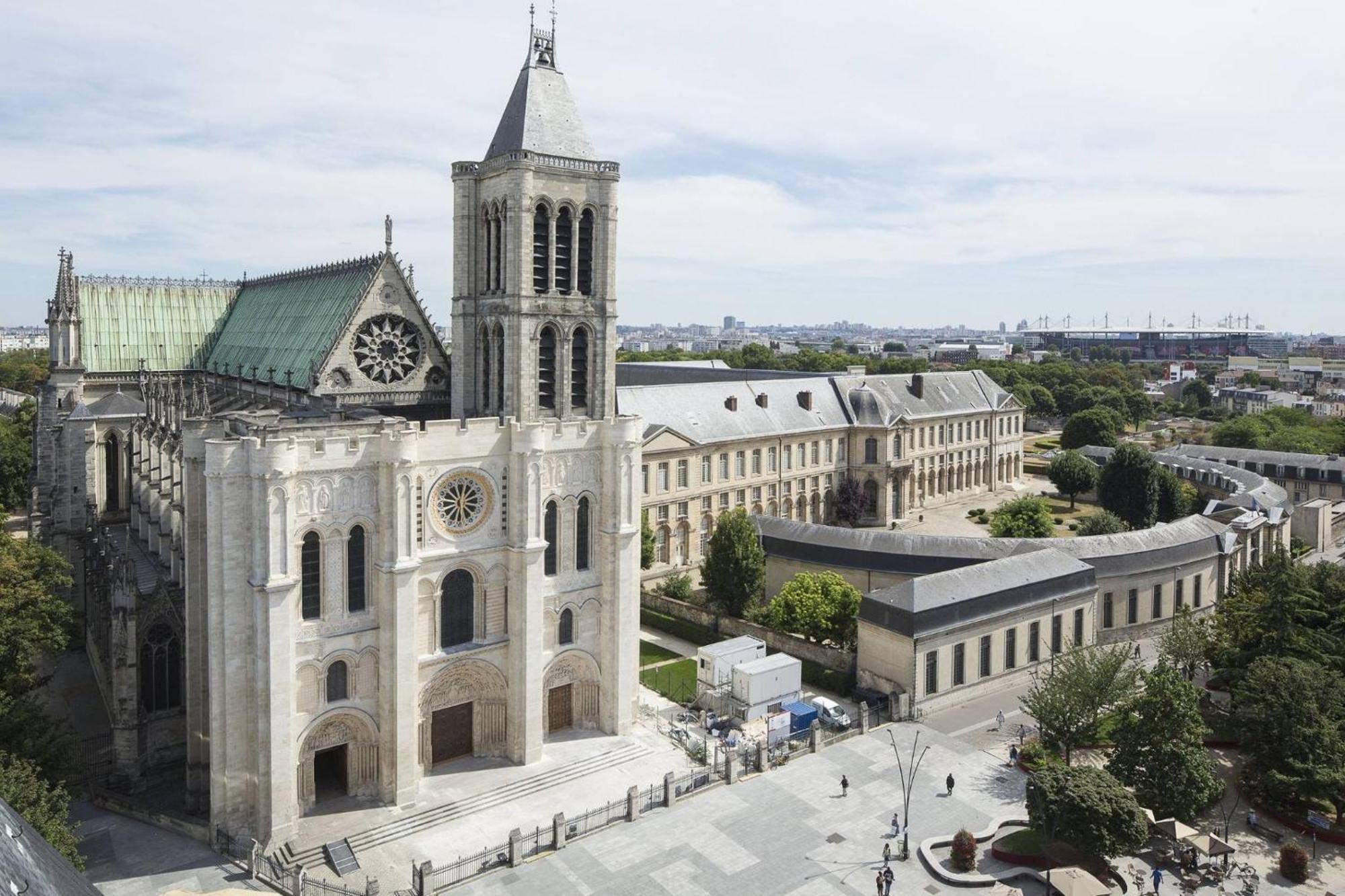 Chic Apartment With Superb View Of The Eiffel Tower Saint-Denis  Exterior photo